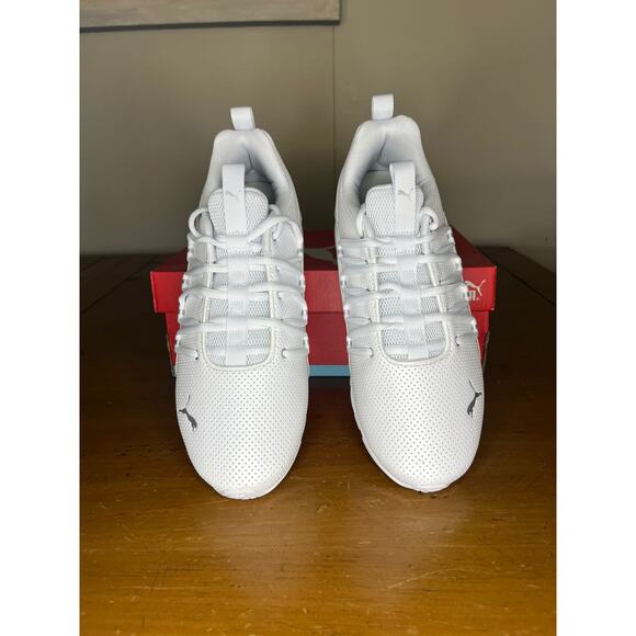 New PUMA Axelion Perf White Silver Size 7.5 main image 4